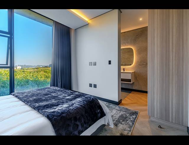 4 BEDROOM FREEHOLD FOR SALE IN SEATON ESTATE